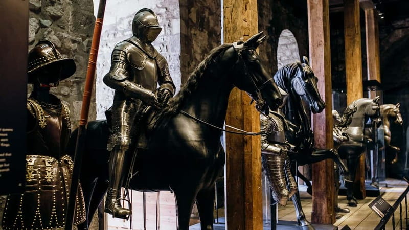 Tower of London Tour with Crown Jewels, plus River Cruise - Ramparts to Traitor’s Gate: Ravens, Betrayal, and Power