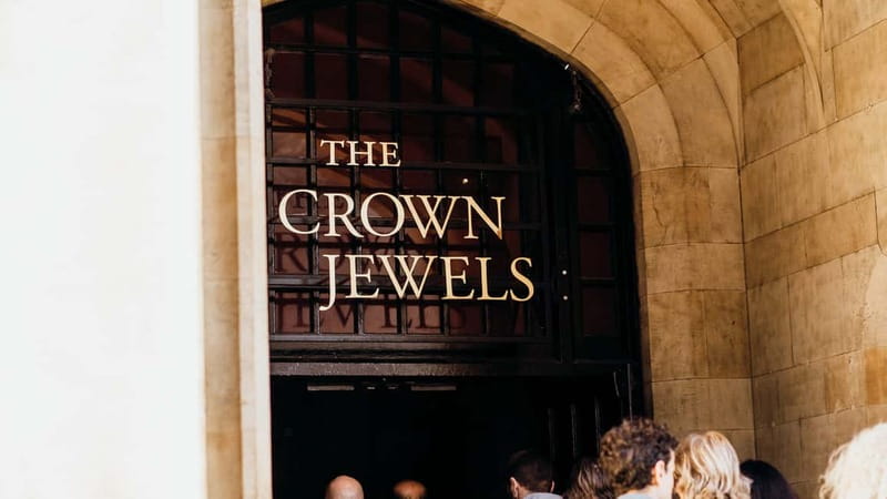 Tower of London Tour with Crown Jewels, plus River Cruise - Where You Meet and How to Not Lose Your Tour Time
