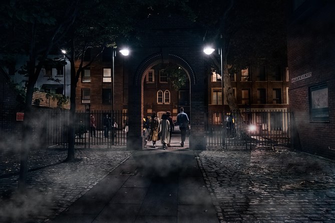 Ultimate Jack the Ripper : Guided Tour of London - Stop 1: Whitechapel Church Memorial and the Street-Level Context