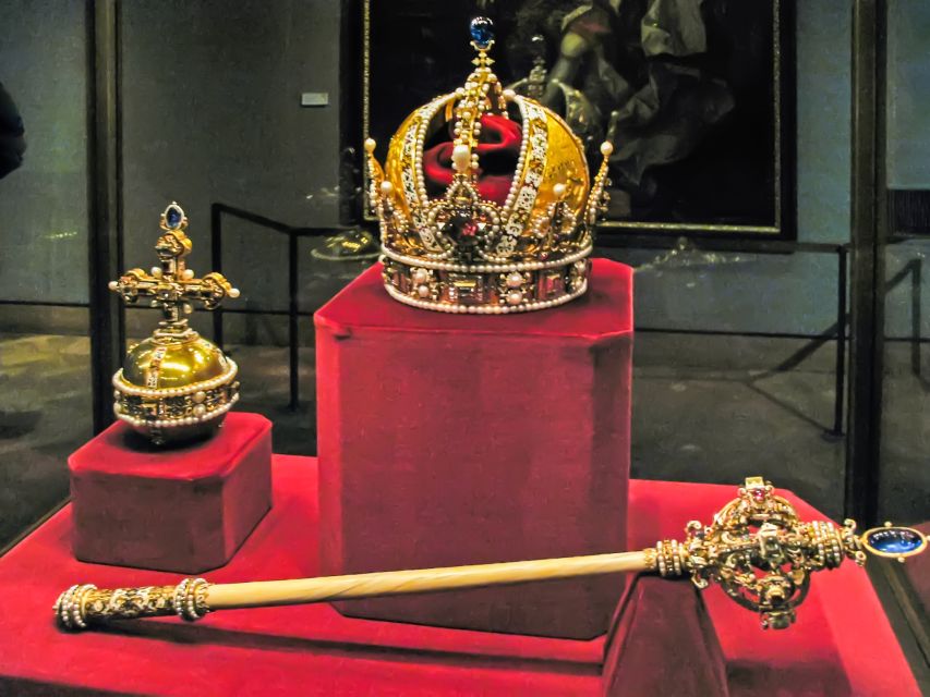Ultimate Tower of London, Beefeater Welcome & Crown Jewels - Key Points You Should Know Before You Go
