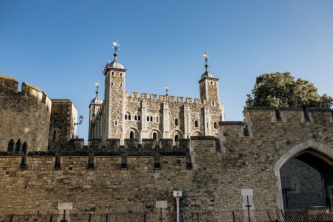 VIP Early Access Opening Ceremony Tower of London & River Cruise - VIP Opening Ceremony at the Tower of London, before the crowds pile in