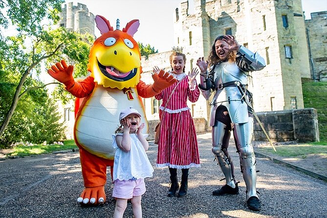 Warwick Castle Admission Ticket - The Big Shows: Bird of Prey, Archery, and Trebuchet Fireball