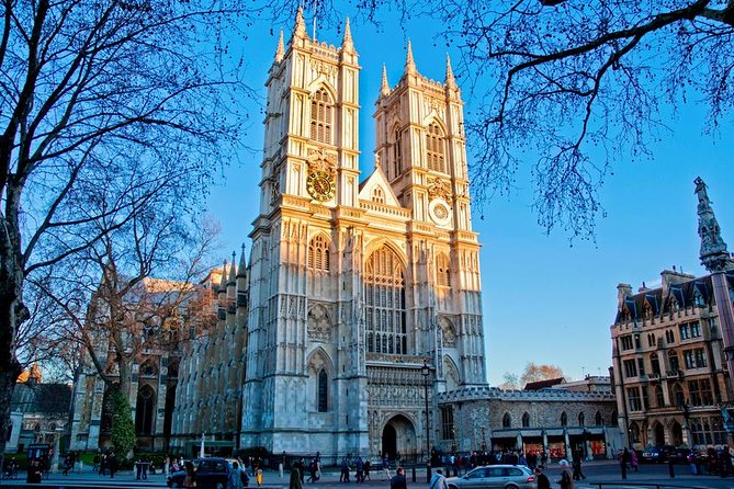 Westminster Guided Walking Tour with Abbey Entry - Horse Guards Parade at the edge of St. James Park