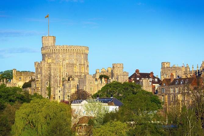 Windsor Castle, Stonehenge, and Oxford Day Trip from London - Coach comfort, WiFi, and how to handle the long ride