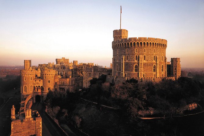 Windsor, Stonehenge and Bath Day Trip from London Spanish - St George’s Chapel: quick timing, big impression