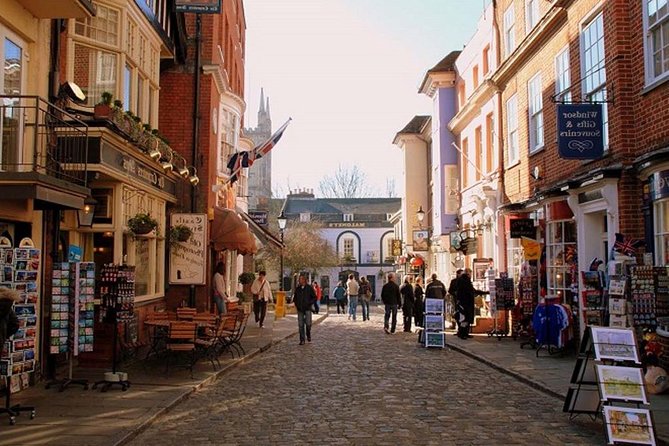 Windsor, Stonehenge and Bath Day Trip from London Spanish - Price and value: what you get for about $123 per person