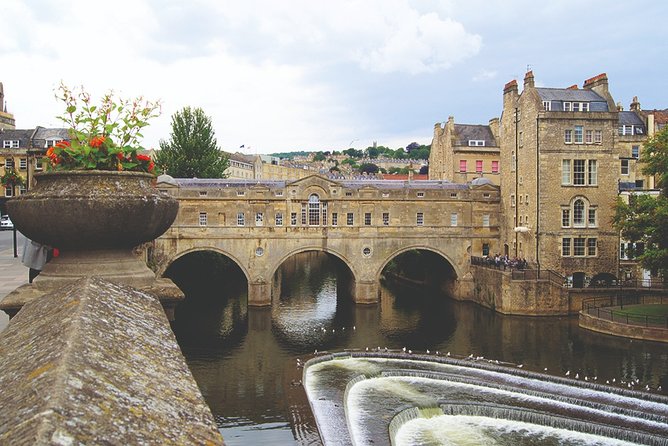 Windsor, Stonehenge and Bath Day Trip from London Spanish - The biggest make-or-break factors: crowds, pacing, and guide style